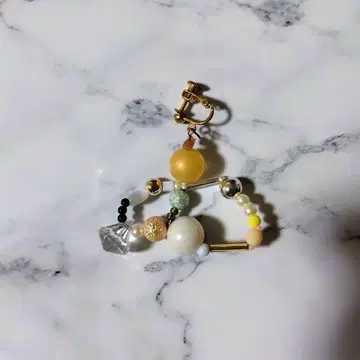 l'atelier du savon 귀찌 glim 한쪽 비즈 그림