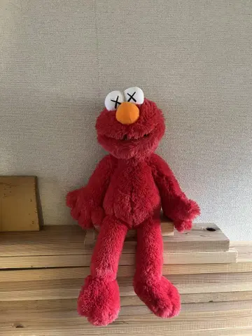 KAWS 엘모