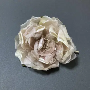 브라운 (핑크) 계열 패브릭 소재 꽃 브로치 약 11cm