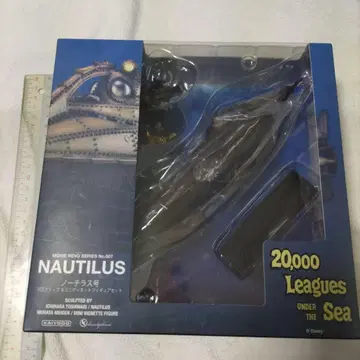 무비 리보 노틸러스호 데스크탑 & 미니 비넷 피규어