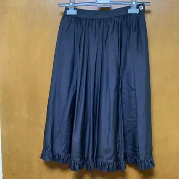 알파 큐빅 개더 풍성한 스커트 실크 100% 종아리 기장 블랙