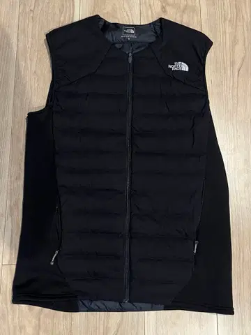 THE NORTH FACE 블랙 충전솜 베스트