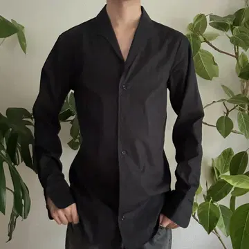 블랙 버튼업 셔츠 슬림핏