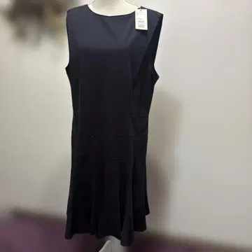 네이비 컬러 슬리브리스 원피스 21호