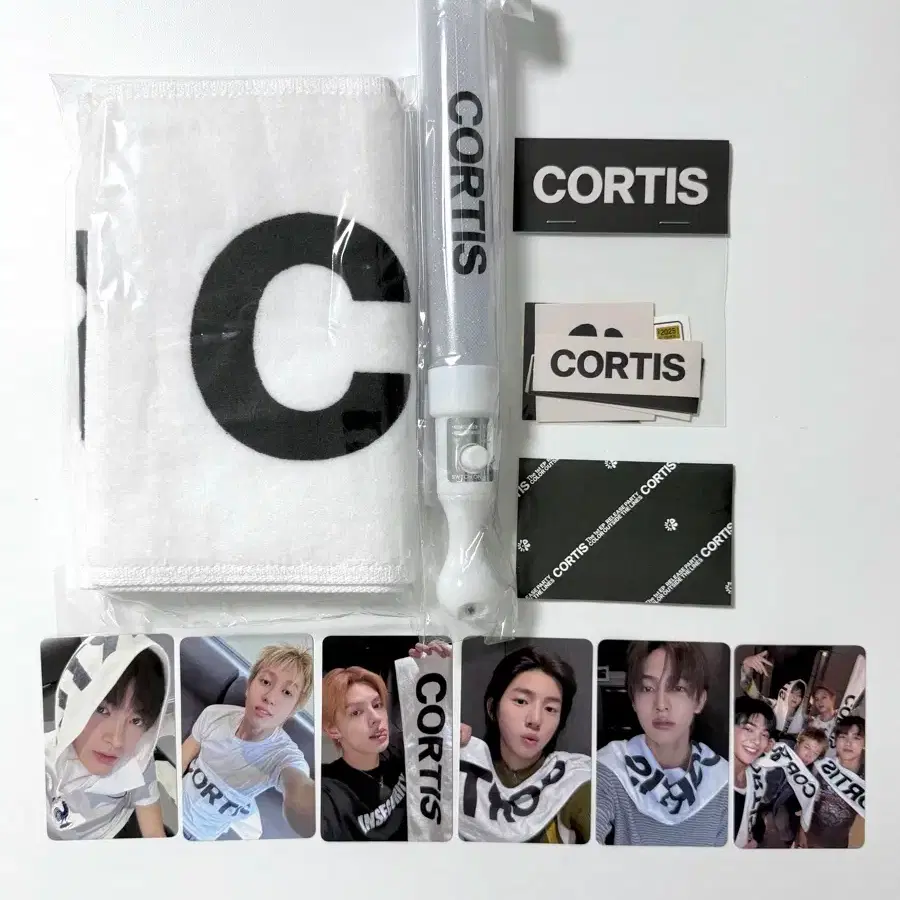 Cortis full set wts showcase release party poca slogan lightstick