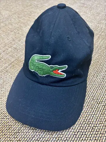 [ LACOSTE ] 블랙 캡 여성용