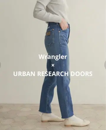 Wrangler x DOORS 하이라이즈 컷오프 데님