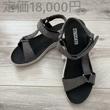 STACCATO 다크 그레이 스트랩 샌들