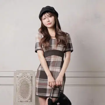 LIPSERVICE 체크 자카드 컷 아웃 원피스
