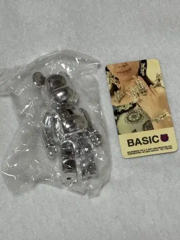 베어브릭 시리즈 13 BASIC