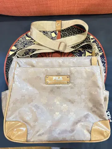 FILA 꽃무늬 숄더백 (대)