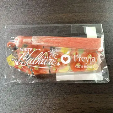 오샤레 크로스 백은의 발키리 태슬 포함 아크릴 참 프레이아