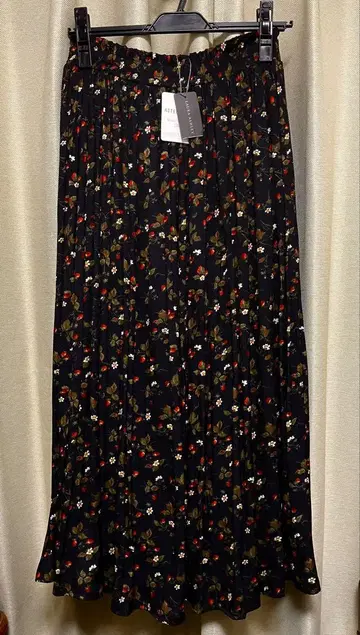 LAURA ASHLEY 플리츠 스커트 38