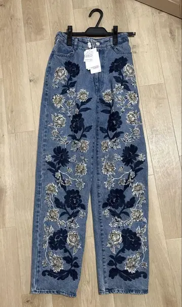 CLANE 클라네 FLOWER EMBROIDERY PANTS 데님 팬츠