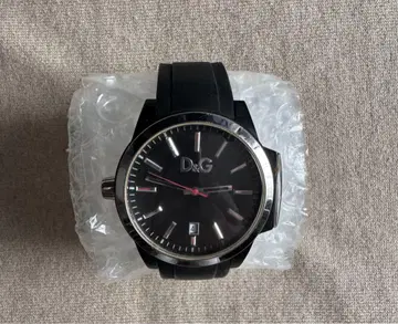 새상품급 D&G 아날로그 손목시계 고무 벨트 블랙 컬러