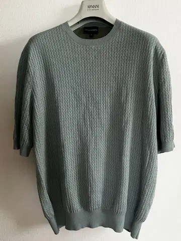 새상품급 EMPORIO ARMANI 반팔 스웨터 XL