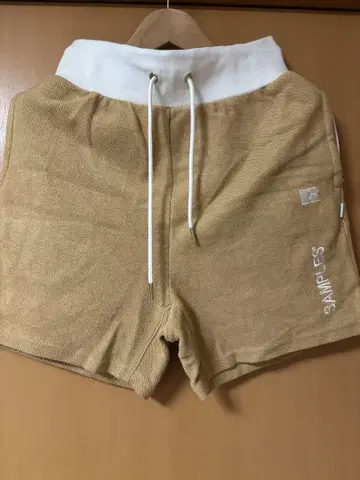 samples 아사오카 슈 러셀 애슬레틱 베이지 숏팬츠