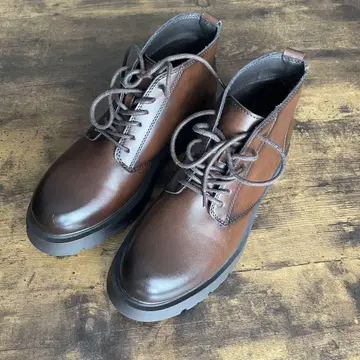 ZARA 브라운 하이컷 워크 부츠
