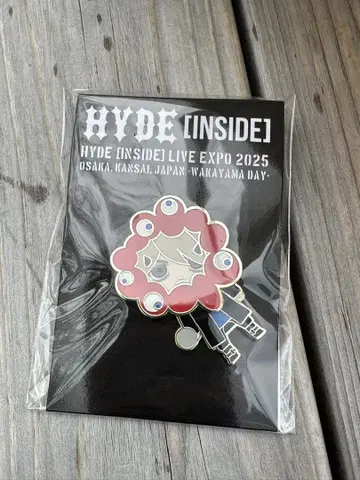 EXPO2025 HYDE 미야쿠미야쿠 변신 흔들흔들 핀 배지