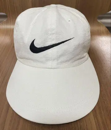 NIKE 롱 빌 캡