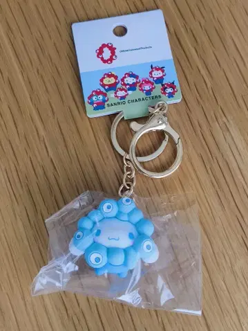 시나몬 롤 오사카 간사이 만박 산리오 미야쿠미야쿠 콜라보 키링