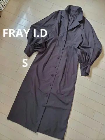 프레이 아이디 원피스 블랙 벌룬 슬리브 S