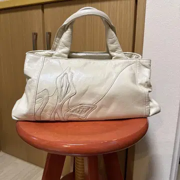 IBIZA 백 화이트