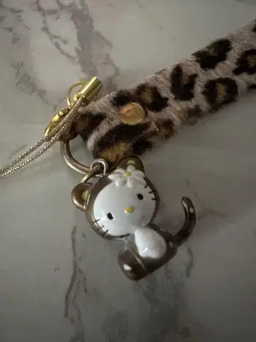 헬로키티 Vivitix HELLO KITTY 레오파드 무늬 키링