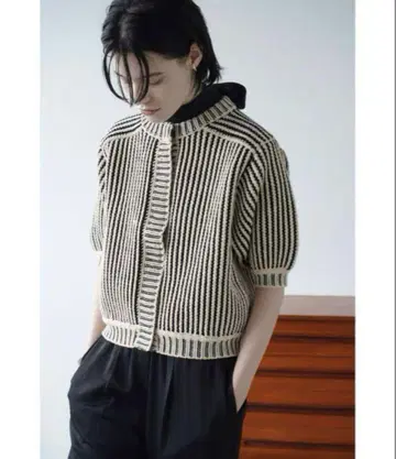 CLANE 스트라이프 케이블 하프 슬리브