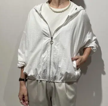 폴린느 브로 벌룬 슬리브 후디 화이트