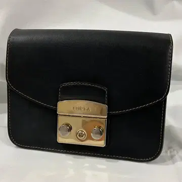 FURLA 메트로폴리스 숄더백 블랙