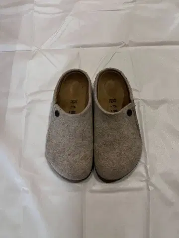 울 버켄샌들