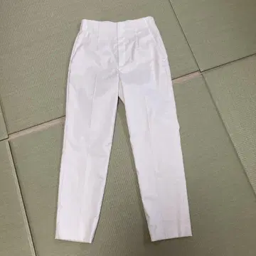 UNITED ARROWS 화이트 슬랙스 36