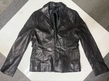 꼼사데모드 블랙 가죽 자켓 싱글 가죽이 부드럽습니다