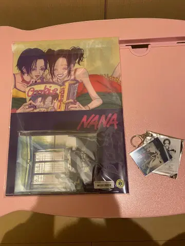 NANA 25주년 오리지널 굿즈 클리어 파일과 키링 세트!!