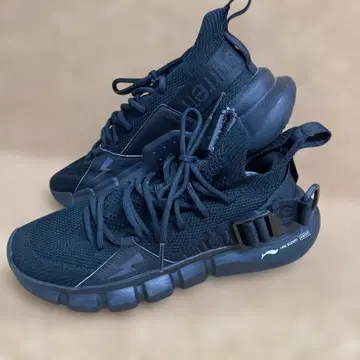 닐바렛 x 리닝 Neil Barrett LI-NING 스니커즈