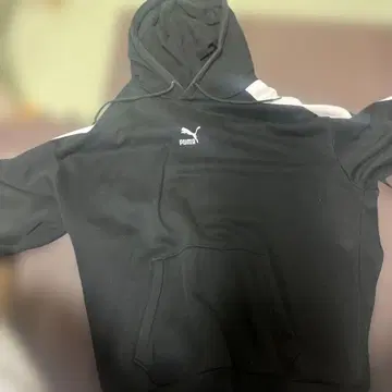 Puma 블랙 후드 부착 후드티