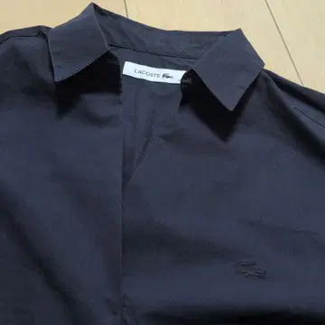 [ 새상품 ] LACOSTE 스키퍼 셔츠 네이비 사이즈 34