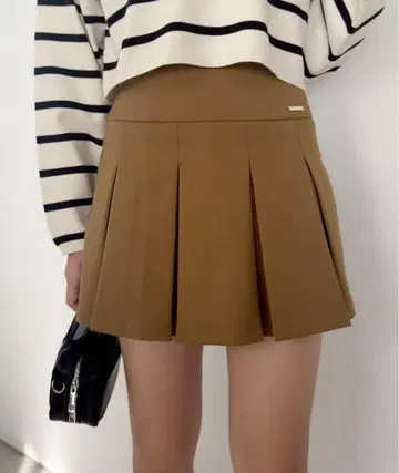 원 애프터 어나더 NICE CLAUP 플리츠 미니 스커트