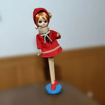 쇼와 레트로 포즈 인형 빨간색 코트