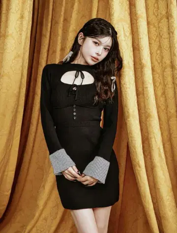 프론트 오픈 니트 미니 원피스