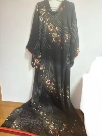 대중 연극 옷자락 끌림