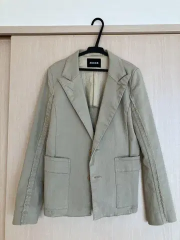 zucca 베이지 테일러드 자켓 M 사이즈