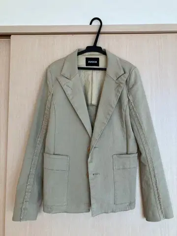 zucca 베이지 테일러드 자켓 M 사이즈