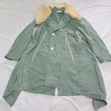 Motiv Mfg HALLEY STEVENSONS사 Delta 파카