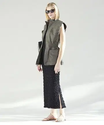 새상품 THIRD MAGAZINE 슬리브리스 밀리터리 자켓