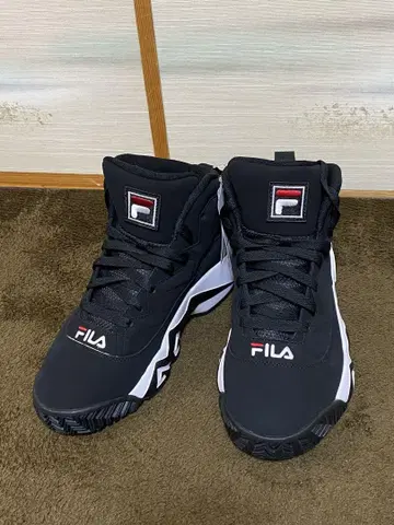미사용 새상품 FILA 하이컷 스니커즈 매쉬번 시그니처 모델