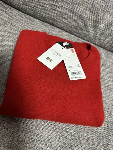 미사용 새상품 UNIQLO 캐시미어 100% 쿨넥 스웨터
