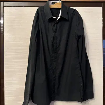 블랙 긴팔 셔츠 코튼 소재