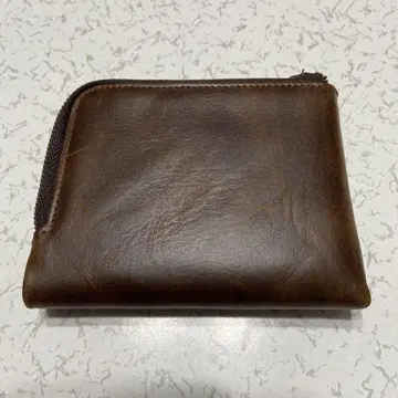 브라운 가죽 접이식 지갑